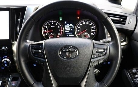 Toyota Alphard III, 2022 год, 5 750 000 рублей, 9 фотография