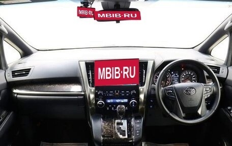 Toyota Alphard III, 2022 год, 5 750 000 рублей, 10 фотография