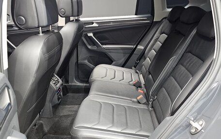 Volkswagen Tiguan II, 2022 год, 2 550 000 рублей, 13 фотография