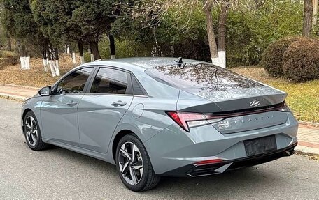 Hyundai Elantra, 2022 год, 1 190 000 рублей, 4 фотография