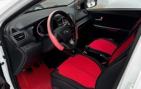 KIA Rio III рестайлинг, 2013 год, 860 000 рублей, 11 фотография
