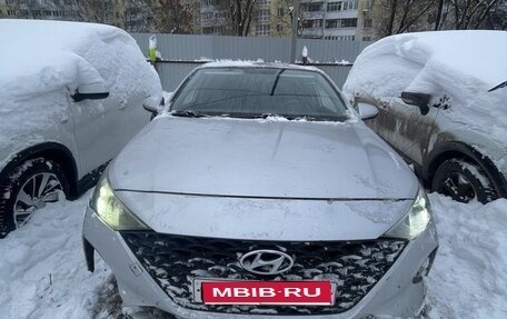 Hyundai Solaris II рестайлинг, 2020 год, 1 000 000 рублей, 1 фотография