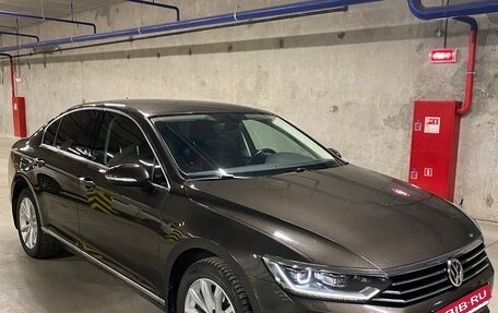 Volkswagen Passat B8 рестайлинг, 2016 год, 2 400 000 рублей, 2 фотография