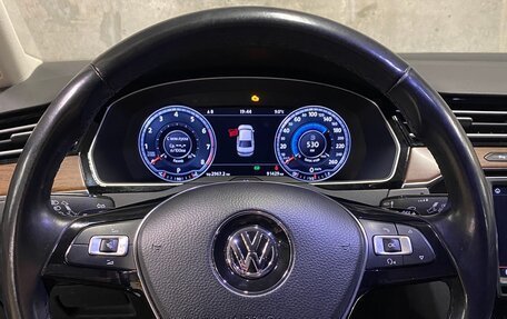 Volkswagen Passat B8 рестайлинг, 2016 год, 2 400 000 рублей, 19 фотография