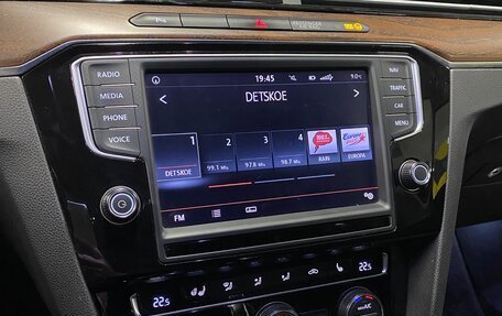 Volkswagen Passat B8 рестайлинг, 2016 год, 2 400 000 рублей, 20 фотография