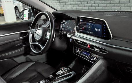 Hyundai Sonata VIII, 2021 год, 3 000 000 рублей, 16 фотография