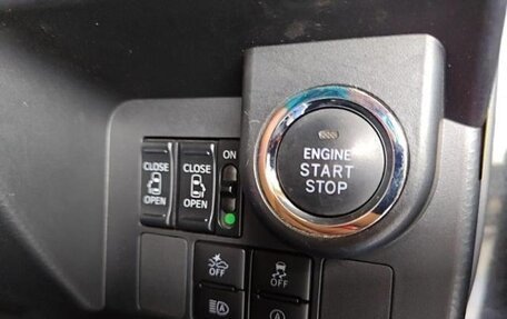 Toyota Tank I, 2019 год, 869 000 рублей, 19 фотография