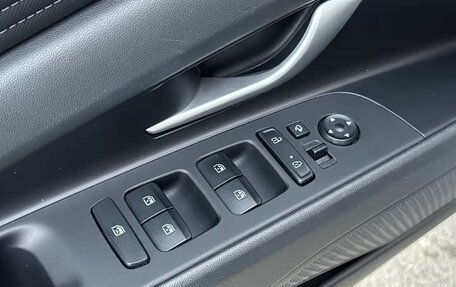 Hyundai Elantra, 2023 год, 1 363 000 рублей, 18 фотография