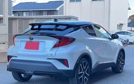 Toyota C-HR I рестайлинг, 2022 год, 1 636 000 рублей, 7 фотография