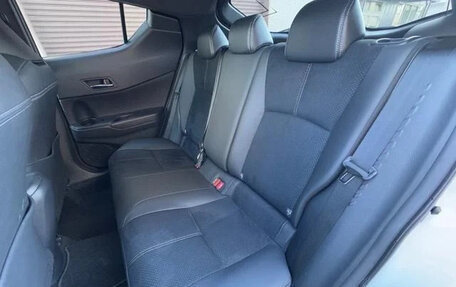 Toyota C-HR I рестайлинг, 2022 год, 1 636 000 рублей, 33 фотография