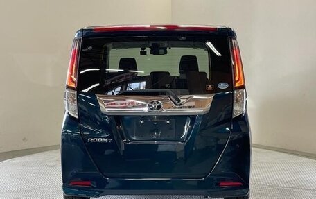 Toyota Roomy I, 2023 год, 1 165 000 рублей, 6 фотография