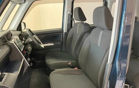 Toyota Roomy I, 2023 год, 1 165 000 рублей, 21 фотография