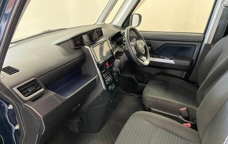 Toyota Roomy I, 2023 год, 1 165 000 рублей, 20 фотография