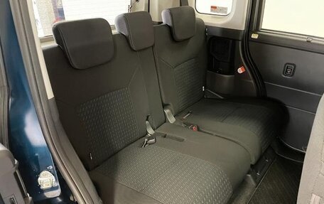 Toyota Roomy I, 2023 год, 1 165 000 рублей, 23 фотография