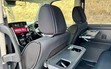 Toyota Roomy I, 2021 год, 678 000 рублей, 32 фотография