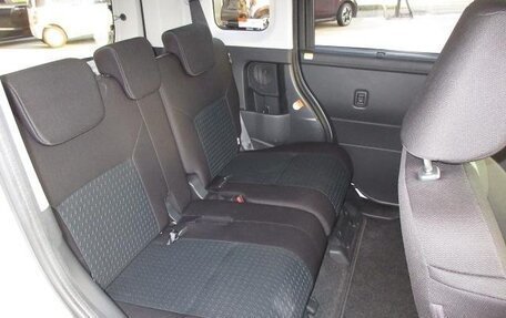 Toyota Roomy I, 2022 год, 1 138 000 рублей, 17 фотография