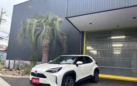 Toyota Yaris Cross, 2022 год, 1 740 000 рублей, 1 фотография