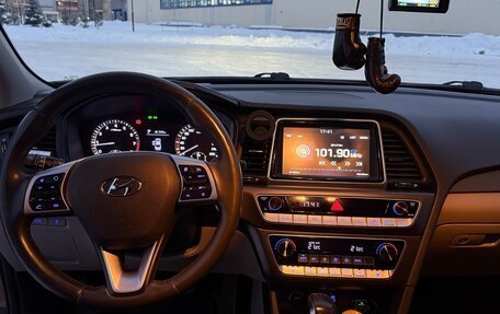 Hyundai Sonata VII, 2019 год, 2 150 000 рублей, 17 фотография