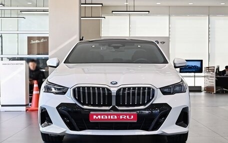 BMW 5 серия, 2025 год, 7 915 000 рублей, 1 фотография