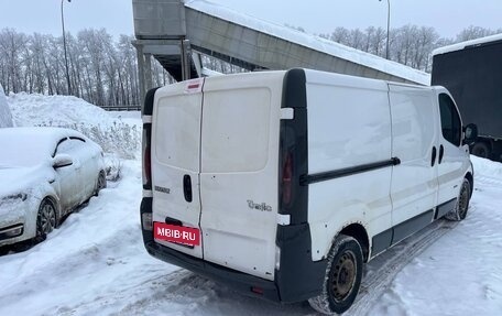 Renault Trafic, 2004 год, 630 000 рублей, 5 фотография