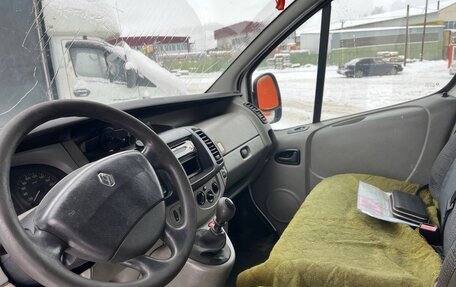 Renault Trafic, 2004 год, 630 000 рублей, 17 фотография