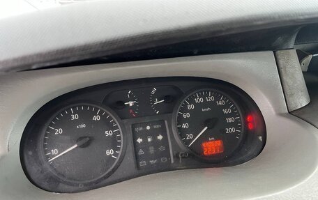 Renault Trafic, 2004 год, 630 000 рублей, 19 фотография