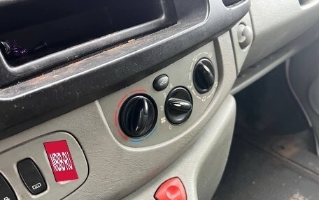 Renault Trafic, 2004 год, 630 000 рублей, 20 фотография