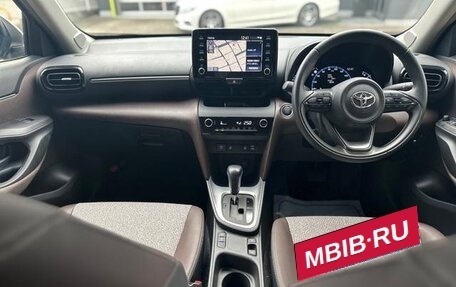 Toyota Yaris Cross, 2022 год, 1 740 000 рублей, 22 фотография