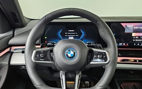 BMW 5 серия, 2025 год, 7 915 000 рублей, 5 фотография