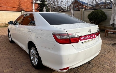 Toyota Camry, 2016 год, 2 200 000 рублей, 4 фотография