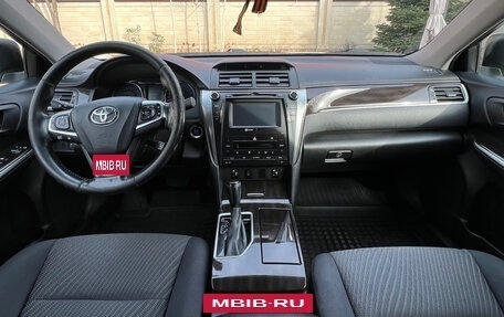 Toyota Camry, 2016 год, 2 200 000 рублей, 5 фотография