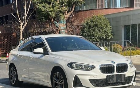 BMW 1 серия, 2022 год, 1 890 000 рублей, 1 фотография