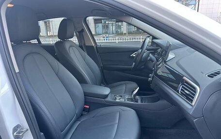 BMW 1 серия, 2022 год, 1 890 000 рублей, 16 фотография