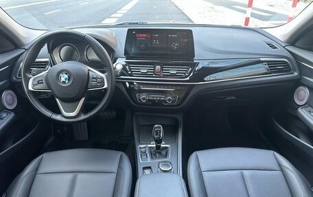 BMW 1 серия, 2022 год, 1 890 000 рублей, 12 фотография