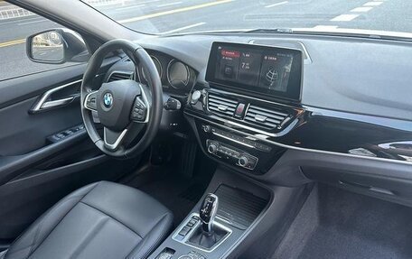 BMW 1 серия, 2022 год, 1 890 000 рублей, 17 фотография