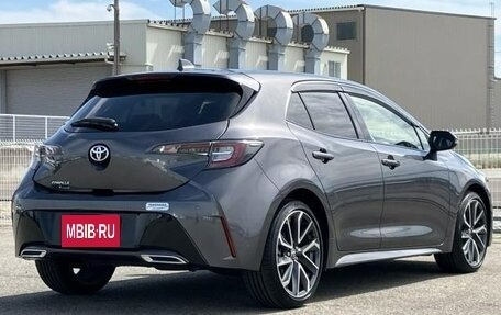 Toyota Corolla, 2022 год, 1 347 000 рублей, 2 фотография
