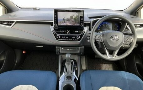 Toyota Corolla, 2022 год, 1 347 000 рублей, 10 фотография