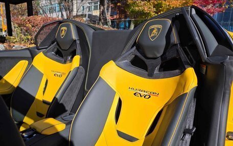 Lamborghini Huracán, 2022 год, 29 600 000 рублей, 8 фотография