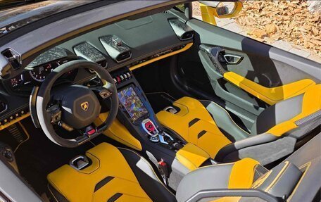 Lamborghini Huracán, 2022 год, 29 600 000 рублей, 5 фотография