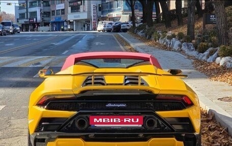 Lamborghini Huracán, 2022 год, 29 600 000 рублей, 3 фотография