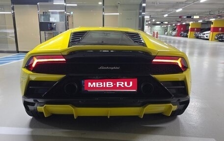 Lamborghini Huracán, 2022 год, 24 965 000 рублей, 2 фотография