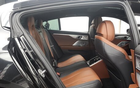 BMW 8 серия, 2025 год, 14 150 000 рублей, 11 фотография