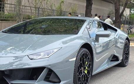 Lamborghini Huracán, 2022 год, 27 125 000 рублей, 4 фотография