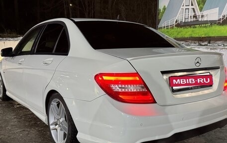 Mercedes-Benz C-Класс, 2012 год, 1 300 000 рублей, 5 фотография