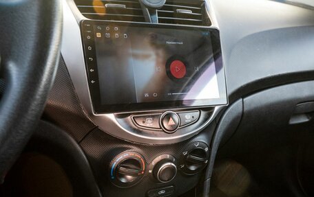 Hyundai Solaris II рестайлинг, 2015 год, 729 000 рублей, 15 фотография