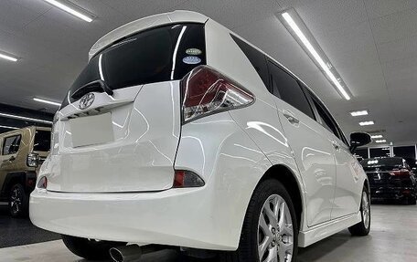 Toyota Ractis II, 2016 год, 799 000 рублей, 4 фотография