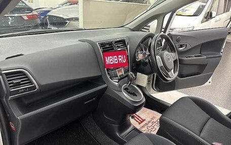 Toyota Ractis II, 2016 год, 799 000 рублей, 22 фотография