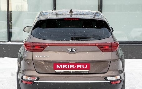 KIA Sportage IV рестайлинг, 2018 год, 2 199 000 рублей, 4 фотография