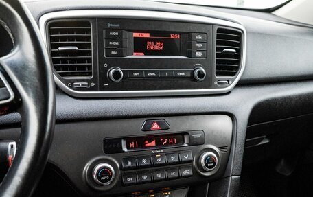 KIA Sportage IV рестайлинг, 2018 год, 2 199 000 рублей, 15 фотография