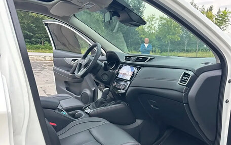 Nissan Qashqai, 2022 год, 2 000 000 рублей, 3 фотография